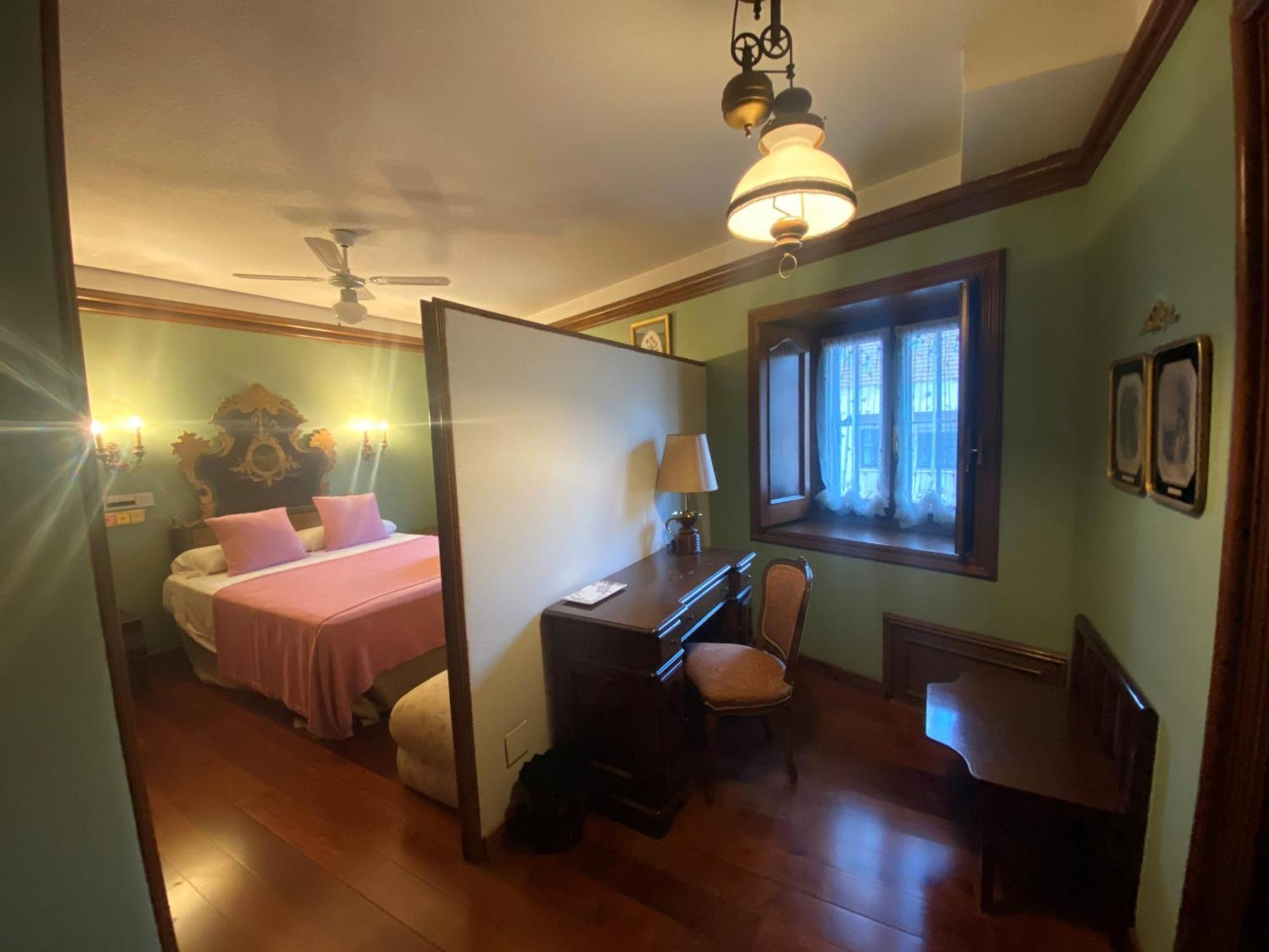 Apartamentos María Luisa Burgos Quarto foto